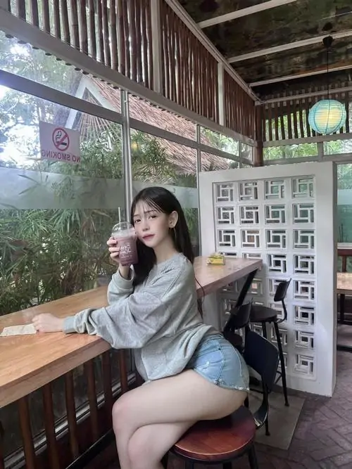 ngam tron bo anh gai xinh mac vay ngan tre trung 5