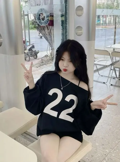 tuyen tap hinh nen hot girl dien vay ngan cho dien thoai 3