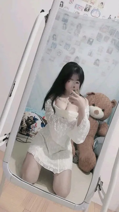 tuyen tap hinh nen hot girl dien vay ngan cho dien thoai 7